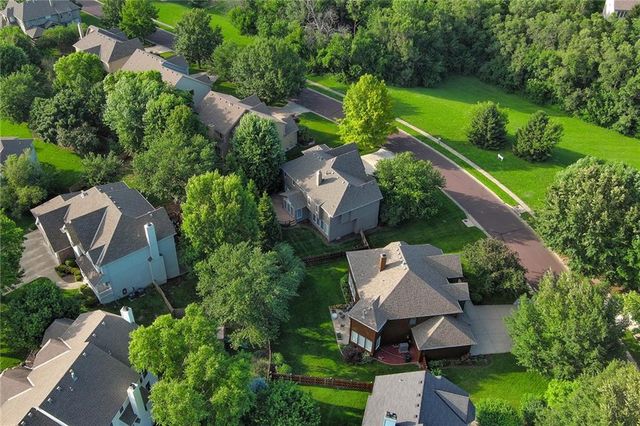16016 Rosewood Street, Overland Park, KS 66085