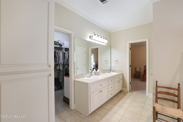 794 Versailles Drive, Ridgeland, MS 39157