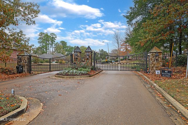 794 Versailles Drive, Ridgeland, MS 39157