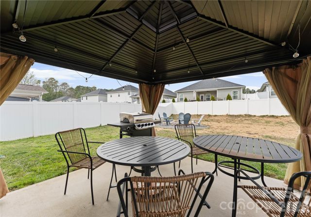 716 Robert Moses Drive, Gastonia, NC 28056