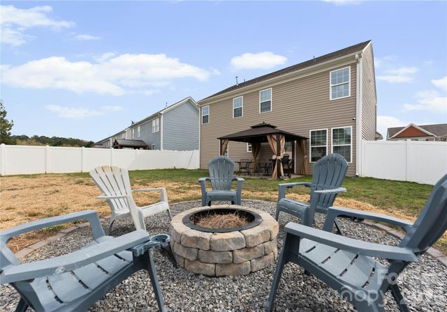 716 Robert Moses Drive, Gastonia, NC 28056