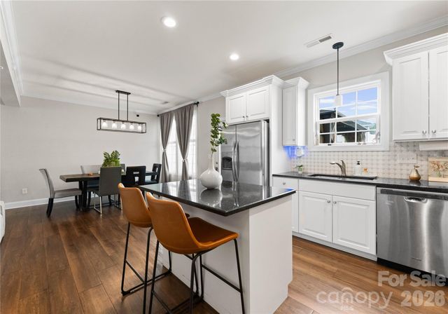 716 Robert Moses Drive, Gastonia, NC 28056