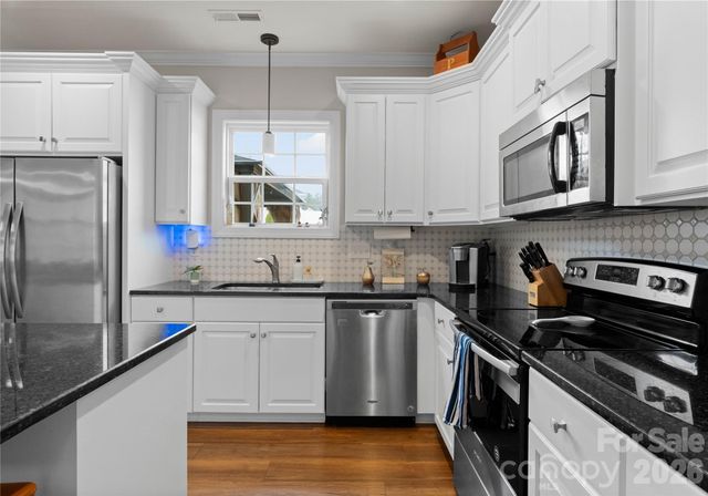 716 Robert Moses Drive, Gastonia, NC 28056