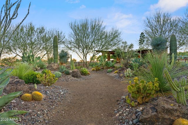 3050 Tapaderos Drive, Wickenburg, AZ 85390