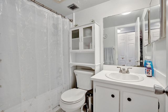 9480 Poinciana Place 304, Davie, FL 33324