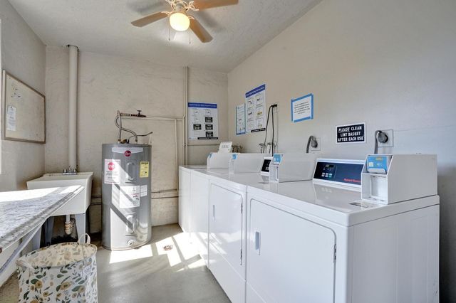 9480 Poinciana Place 304, Davie, FL 33324