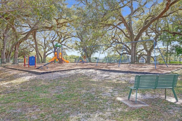 9480 Poinciana Place 304, Davie, FL 33324