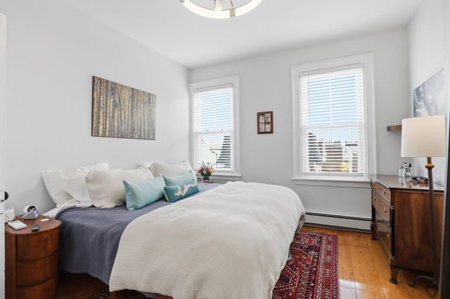 16 Sackville St 2, Boston, MA 02129