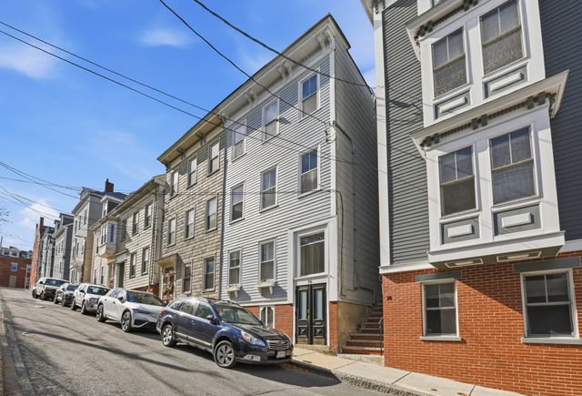 16 Sackville St 2, Boston, MA 02129