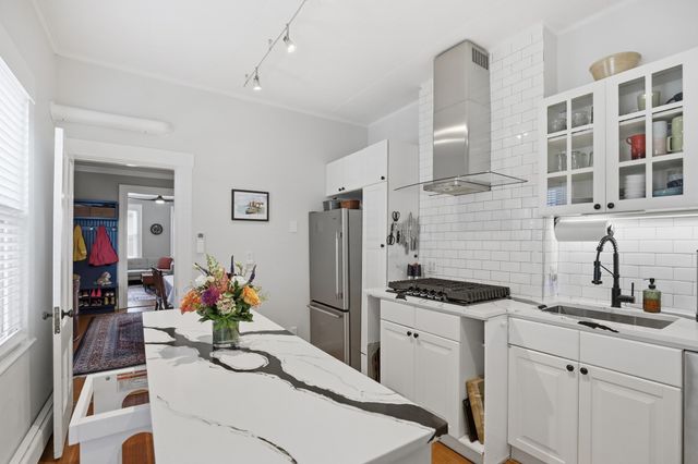 16 Sackville St 2, Boston, MA 02129