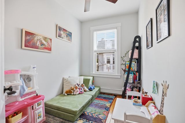 16 Sackville St 2, Boston, MA 02129