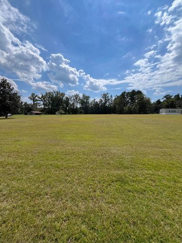 518 First Texas Road, Saint George, SC 29477