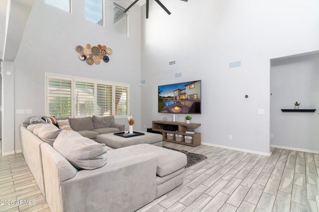 3811 E LODGEPOLE Drive, Gilbert, AZ 85298