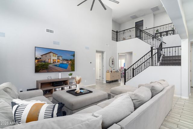 3811 E LODGEPOLE Drive, Gilbert, AZ 85298