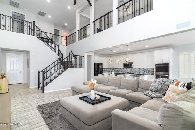 3811 E LODGEPOLE Drive, Gilbert, AZ 85298