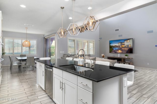 3811 E LODGEPOLE Drive, Gilbert, AZ 85298