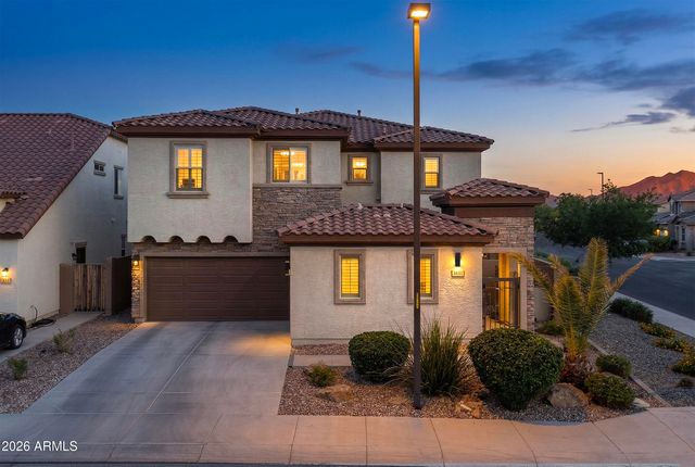 3811 E LODGEPOLE Drive, Gilbert, AZ 85298