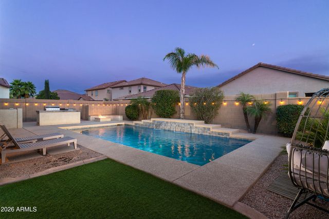 3811 E LODGEPOLE Drive, Gilbert, AZ 85298