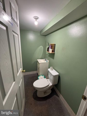 4074 E ROOSEVELT BLVD, Philadelphia, PA 19124