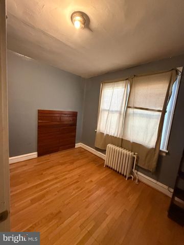 4074 E ROOSEVELT BLVD, Philadelphia, PA 19124