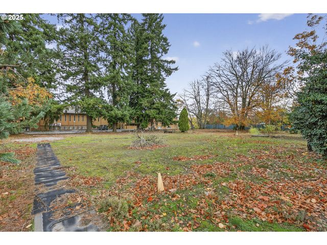 1830 Ne 132ND Ave, Portland, OR 97230