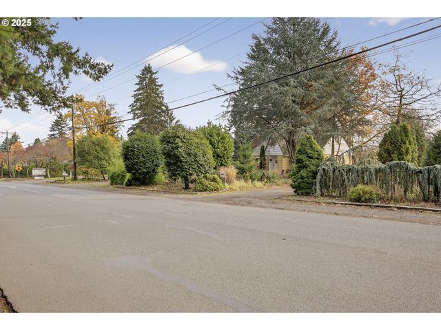 1830 Ne 132ND Ave, Portland, OR 97230