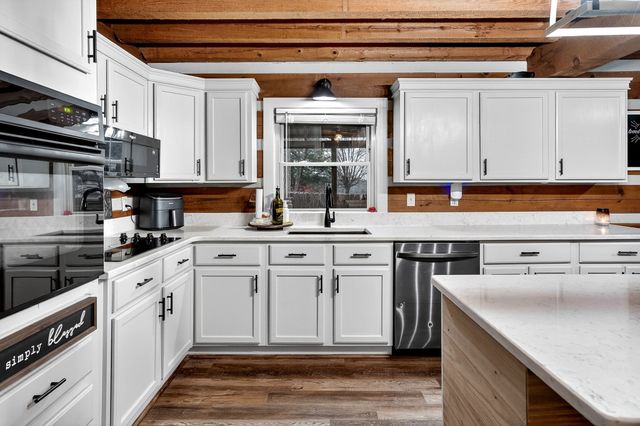 1399 Bethany Rd, Mcminnville, TN 37110