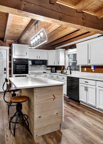 1399 Bethany Rd, Mcminnville, TN 37110