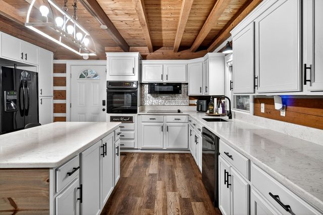 1399 Bethany Rd, Mcminnville, TN 37110