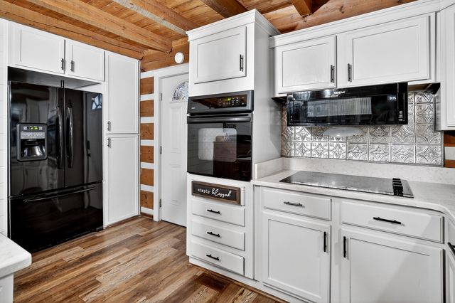 1399 Bethany Rd, Mcminnville, TN 37110