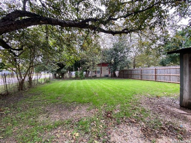 405 S WASHINGTON AVE, New Braunfels, TX 78130