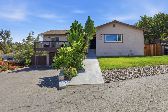 644 A Lado De Loma, Vista, CA 92083