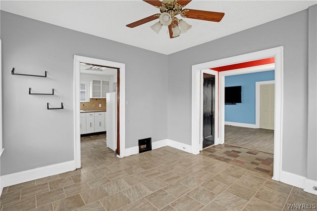 2915 Porter Road, Niagara Falls, NY 14305