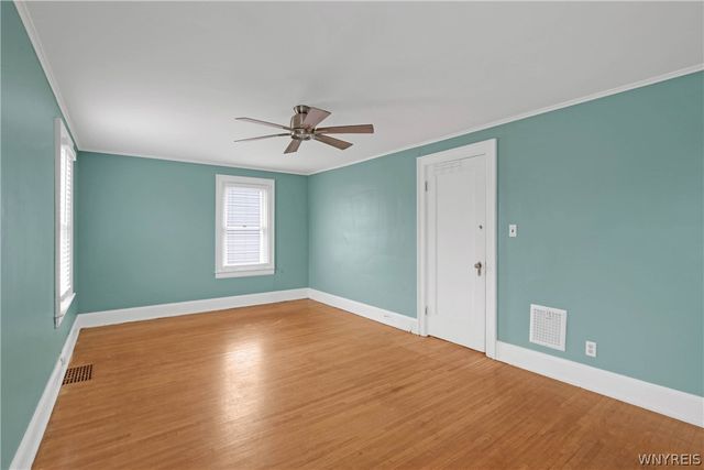 2915 Porter Road, Niagara Falls, NY 14305