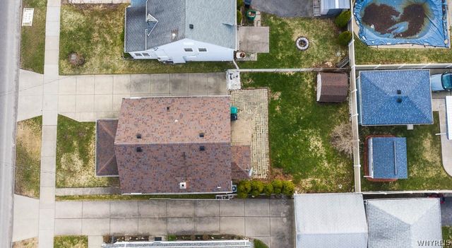 2915 Porter Road, Niagara Falls, NY 14305