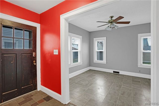 2915 Porter Road, Niagara Falls, NY 14305