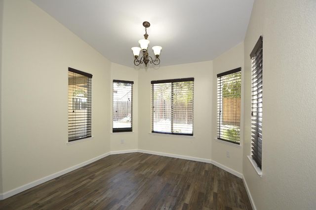 1879 E El Paso Avenue, Fresno, CA 93720