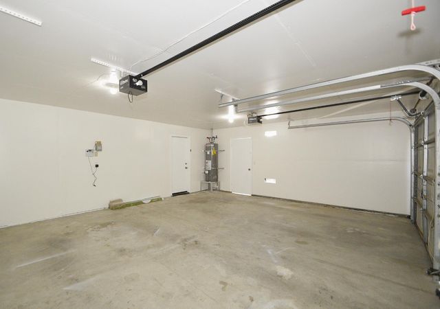 1879 E El Paso Avenue, Fresno, CA 93720