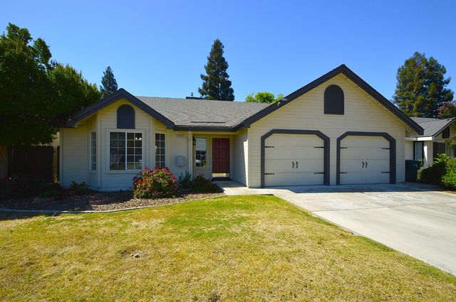 1879 E El Paso Avenue, Fresno, CA 93720