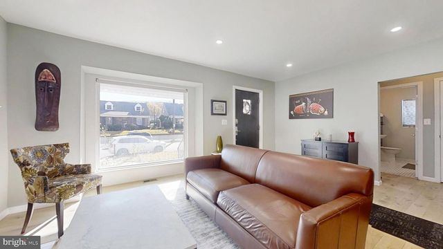 2228 S ST NE, Washington, DC 20002