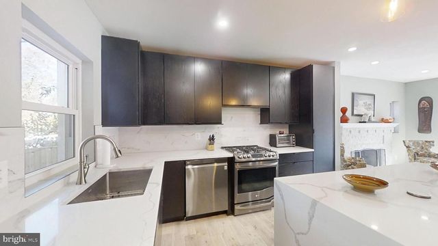 2228 S ST NE, Washington, DC 20002