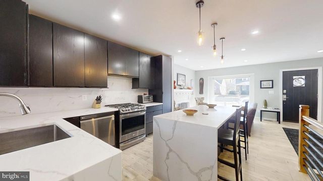 2228 S ST NE, Washington, DC 20002