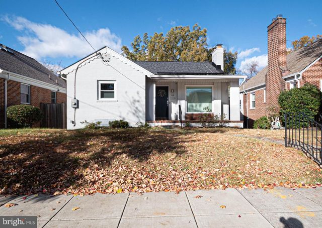 2228 S ST NE, Washington, DC 20002