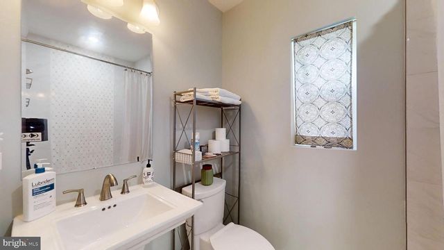 2228 S ST NE, Washington, DC 20002