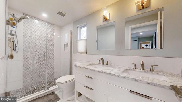 2228 S ST NE, Washington, DC 20002