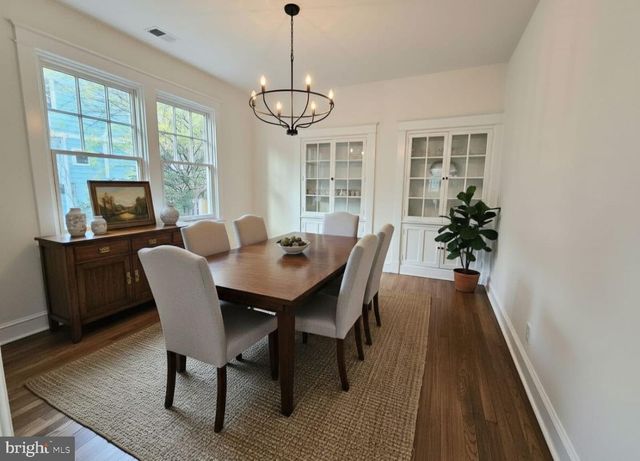 4937 BRANDYWINE ST NW, Washington, DC 20016