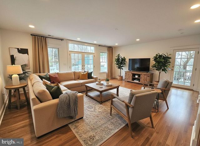 4937 BRANDYWINE ST NW, Washington, DC 20016