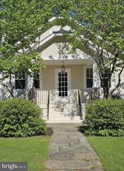 4937 BRANDYWINE ST NW, Washington, DC 20016