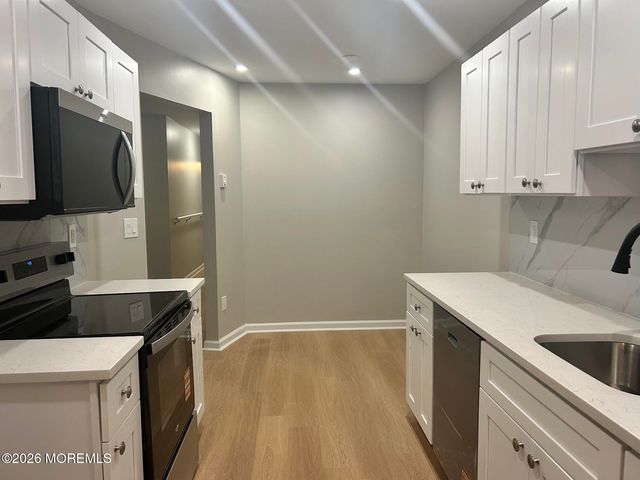 140 Amberly Drive J, Englishtown, NJ 07726