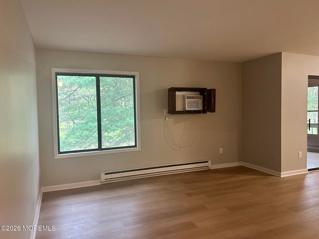 140 Amberly Drive J, Englishtown, NJ 07726